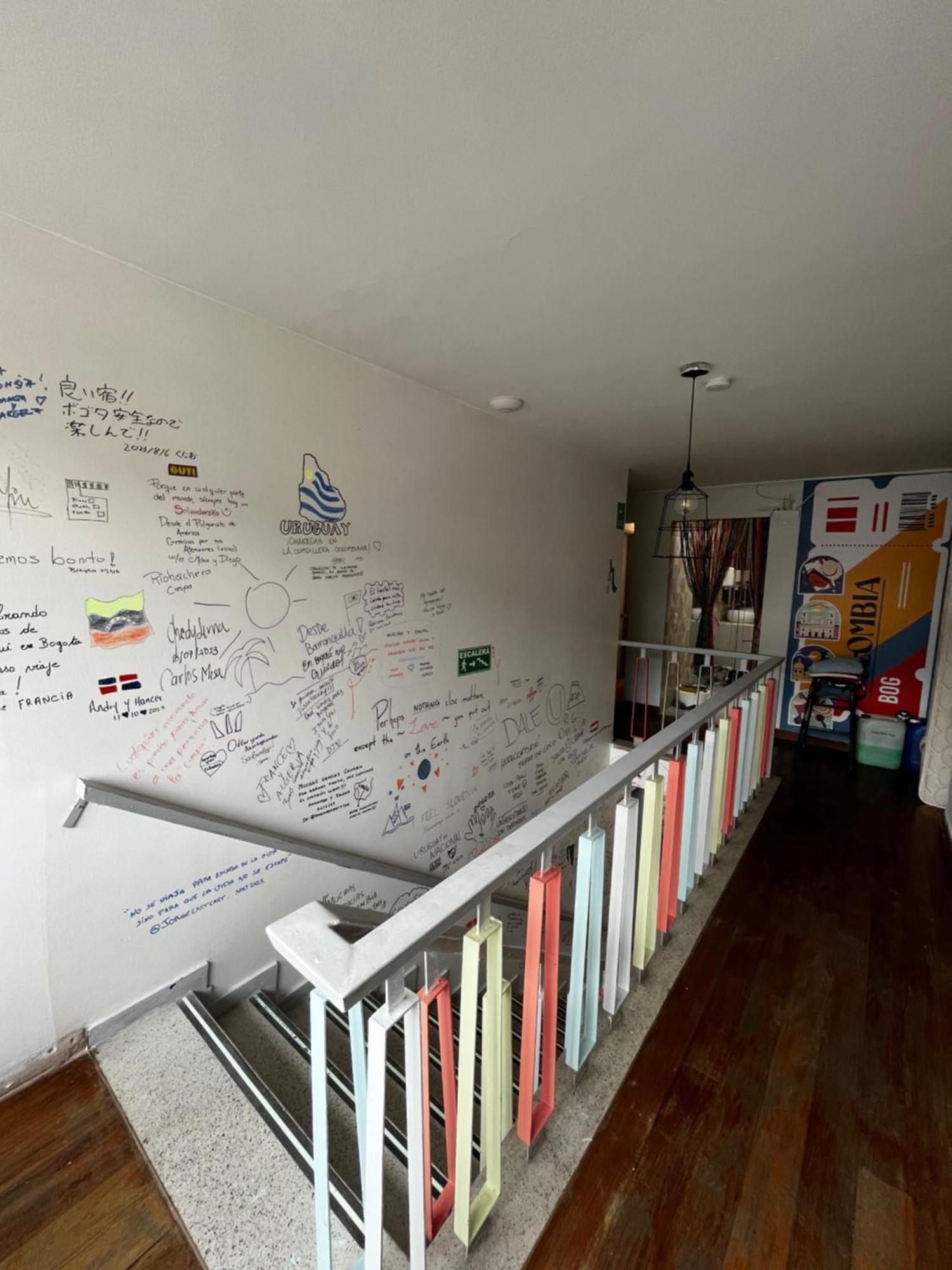Urbana Hostel Bogota Ngoại thất bức ảnh
